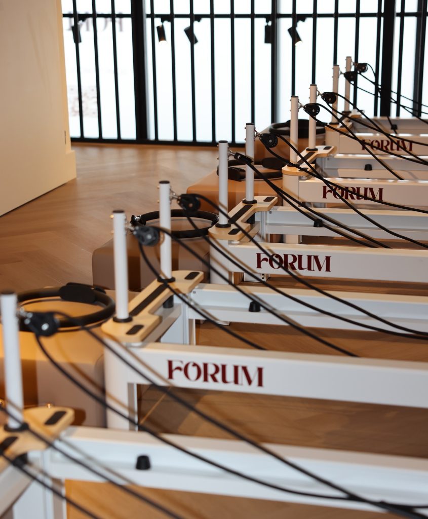 Row of FORUM reformers in the studio in Osdorp
